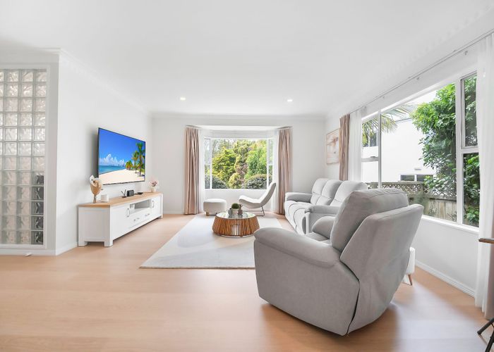  at 8 Javelin Place, West Harbour, Waitakere City, Auckland