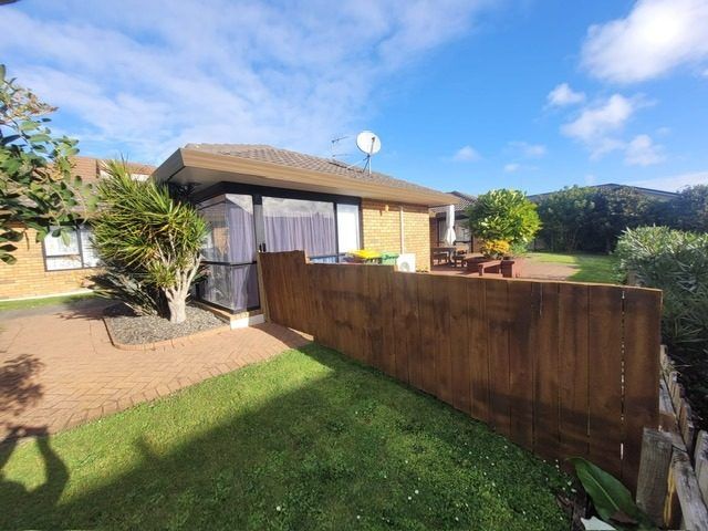  at 10 Orangewood Drive, Northpark, Manukau City, Auckland