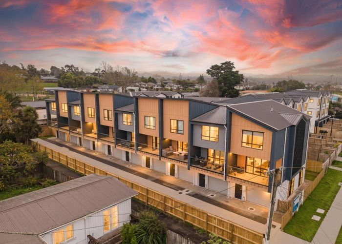  at 9/6 Robertson Road, Ranui, Waitakere City, Auckland