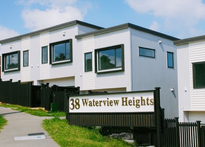  at 38 Fairlands Ave, Waterview, Auckland City, Auckland