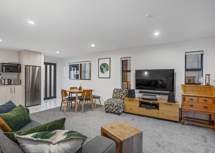  at 6/21 Titoki Street, Te Atatu Peninsula, Auckland