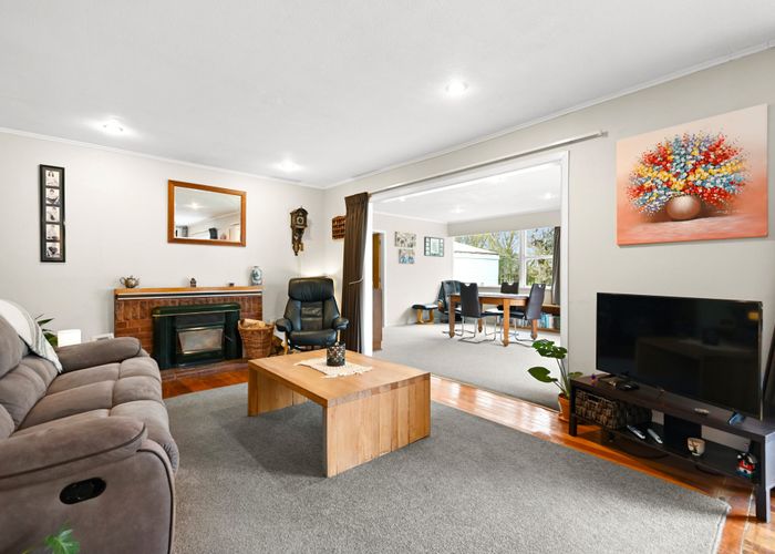  at 69 Montgomery Crescent, Bader, Hamilton