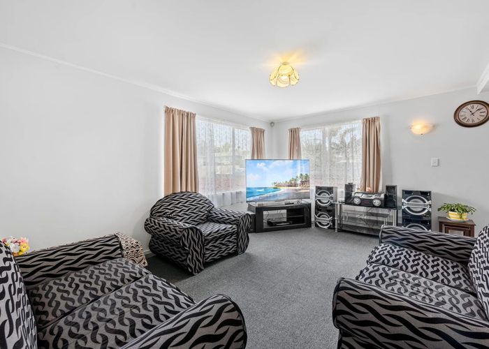  at 22 Becker Drive, Weymouth, Manukau City, Auckland