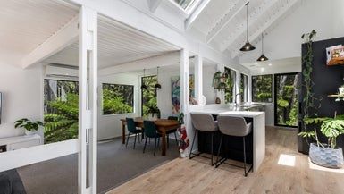  at 2/7 Karapiti Place, Glen Eden, Auckland