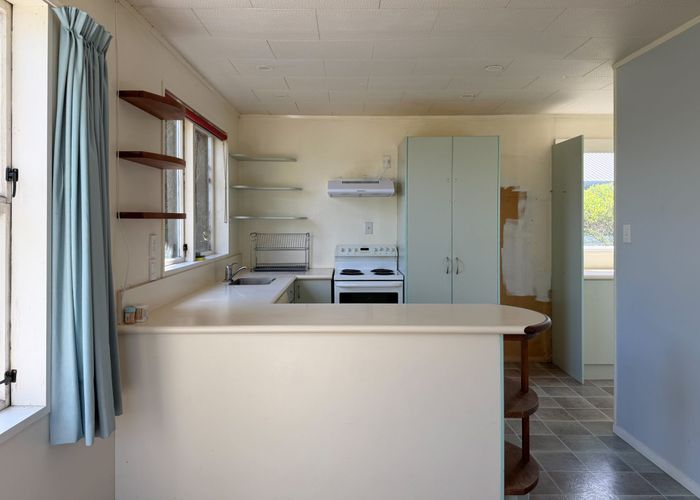  at 145 Chivalry Road, Glenfield, North Shore City, Auckland