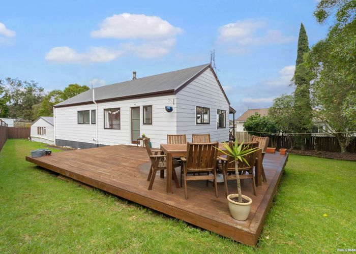  at 4 Rena Place, West Harbour, Auckland