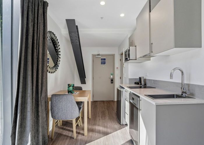  at 324 (Door 325), 18-24 Frankton Road, Town Centre, Queenstown-Lakes, Otago