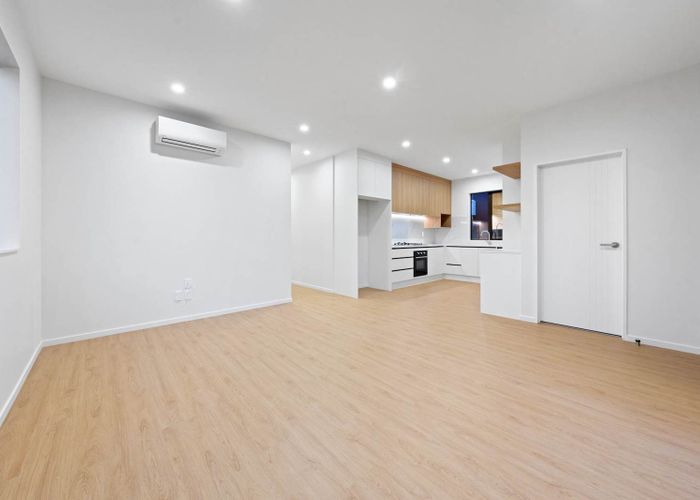  at Lot 2/25 Hutchinson Avenue, New Lynn, Waitakere City, Auckland