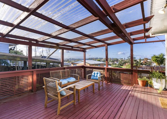  at 211 Glengarry Road, Glen Eden, Waitakere City, Auckland
