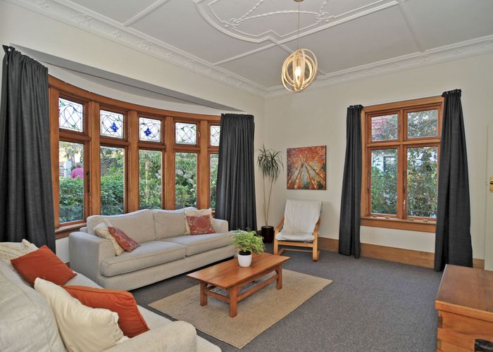 at 8 Beaumont Road, Belleknowes, Dunedin