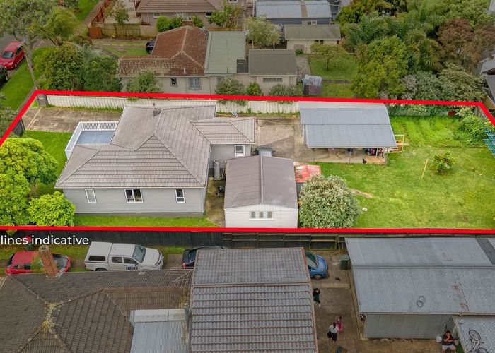  at 8 Wedgwood Avenue, Mangere East, Auckland