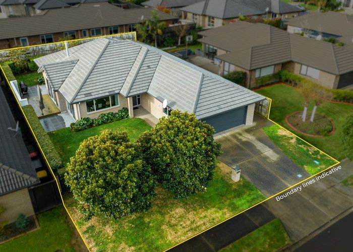  at 16 Castellina Drive, Karaka, Papakura