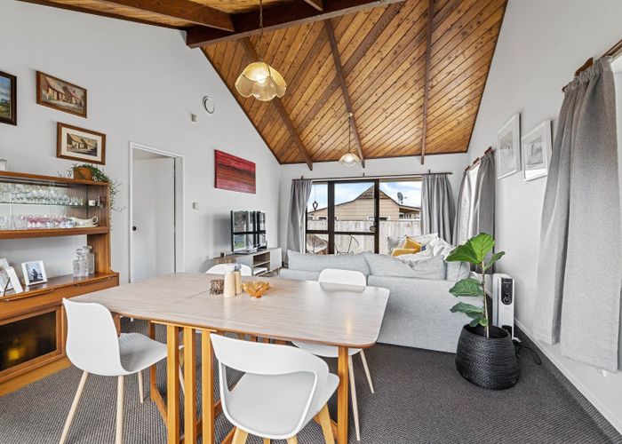 at 2/51 Arthur Crescent, Hilltop, Taupō