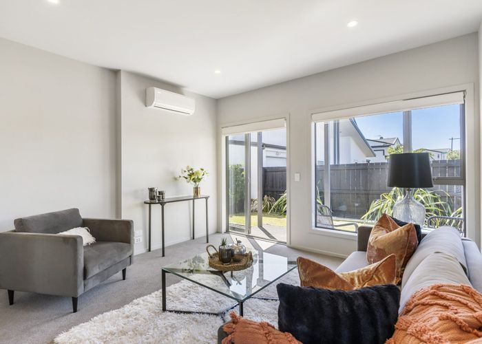  at 2 Doreen Williams Way, Glen Innes, Auckland