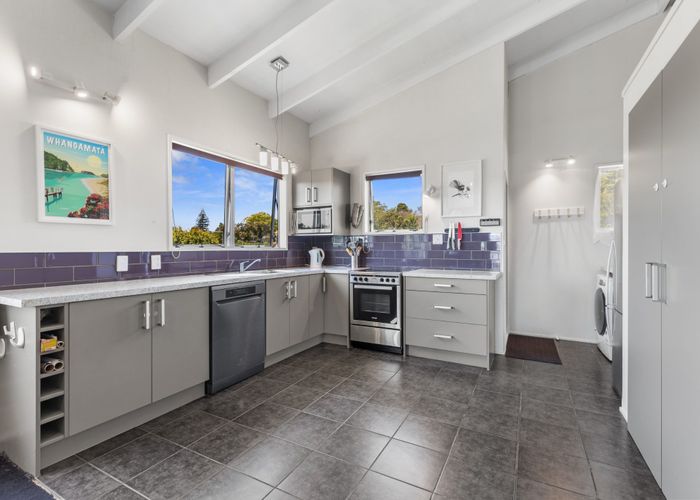  at 7 Nicolas Place, Judea, Tauranga
