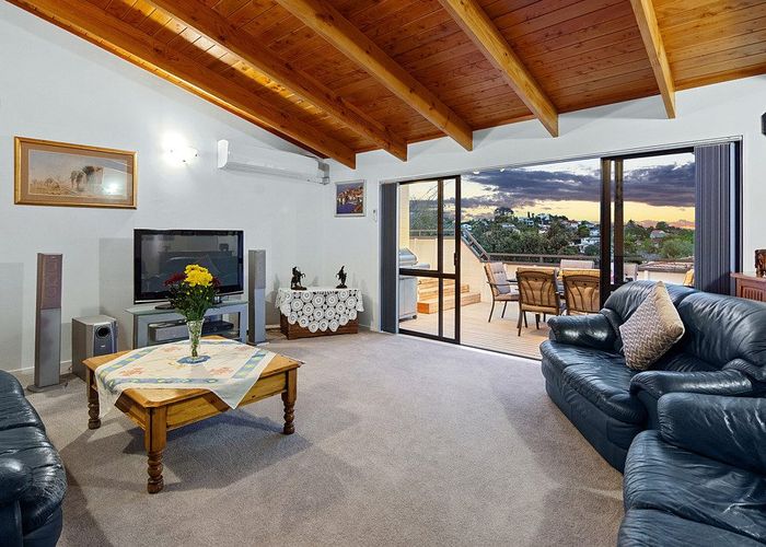  at 42B Redwing Street, Browns Bay, North Shore City, Auckland