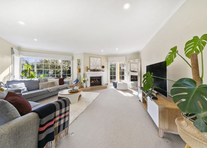  at 12 San Jose Rise, Shamrock Park, Manukau City, Auckland