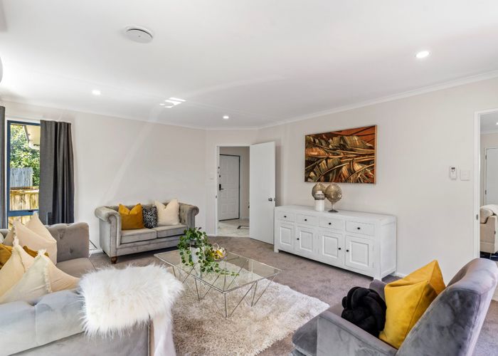  at 90 Bluebird Crescent, Unsworth Heights, Auckland