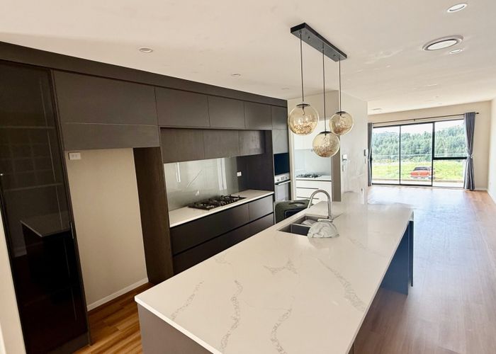  at 34 Grand Ridge Ave, Flat Bush, Manukau City, Auckland