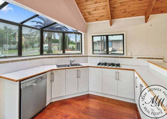  at 34 Calluna Crescent, Totara Heights, Auckland