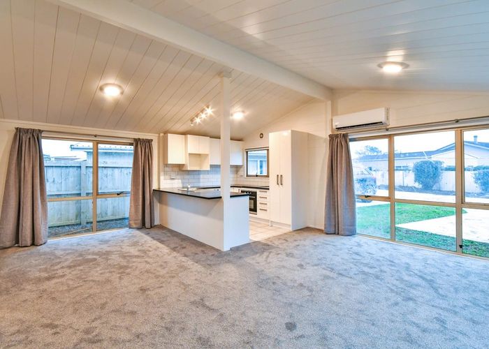  at 18 Gibbons Road, Weymouth, Auckland