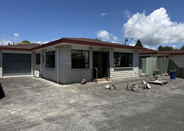  at 2/52 Avondale Road, Taradale, Napier, Hawke's Bay