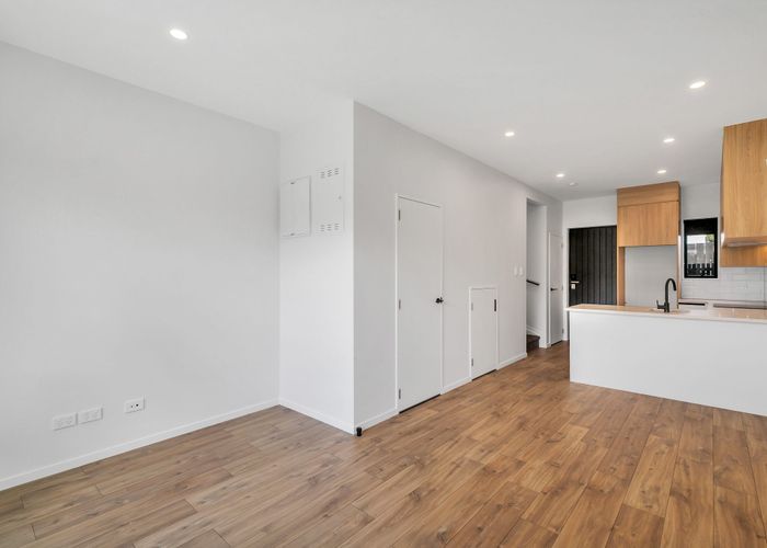  at 5/89 Beach Road, Te Atatū Peninsula, Auckland