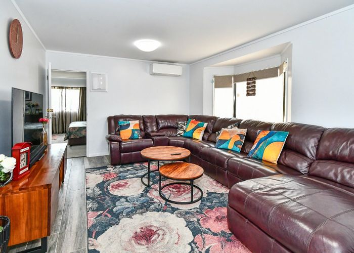  at 21 Rosemead Place, Randwick Park, Manukau City, Auckland