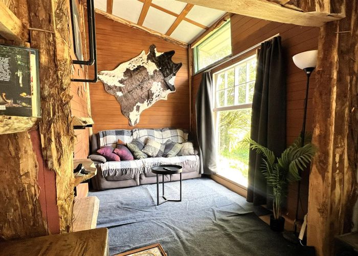  at 1086 State Highway 7, Dobson, Grey, West Coast