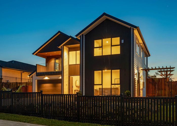  at 4 The Landing, Riverhead, Rodney, Auckland