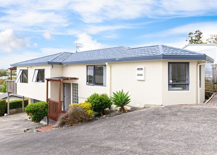  at 1A Erica Road, Sunnynook, Auckland