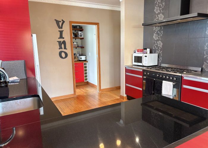 at 32  Hardie Street, Hokowhitu, Palmerston North, Manawatu / Whanganui