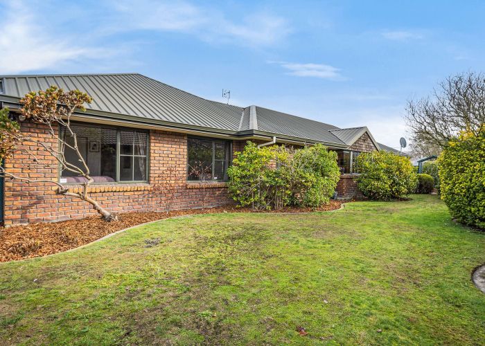  at 14 Fieldmoor Place, Parklands, Christchurch