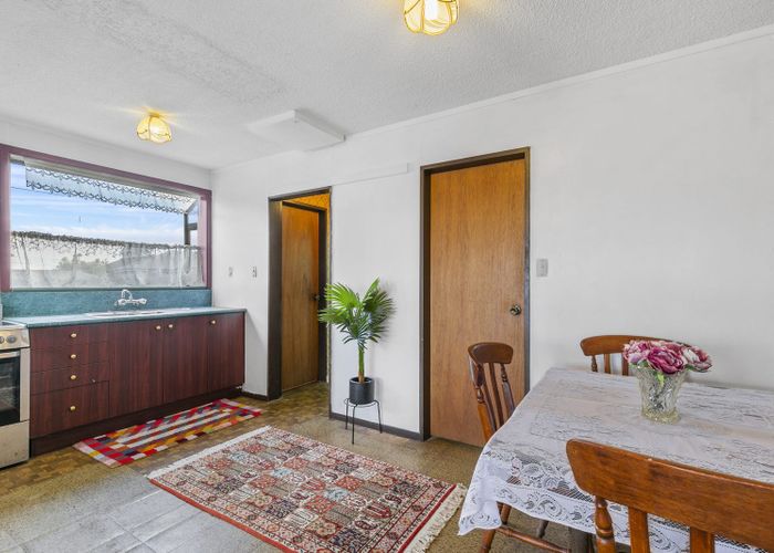  at 11A Ladbrooke Drive, Newlands, Wellington