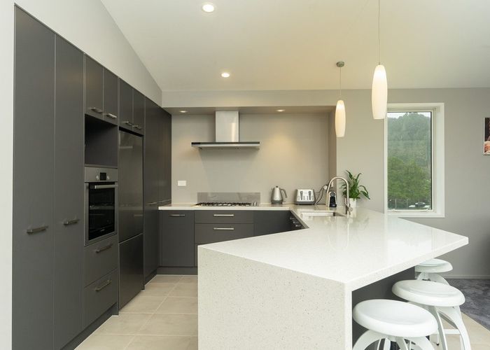  at 160 Gray Road, Kamo