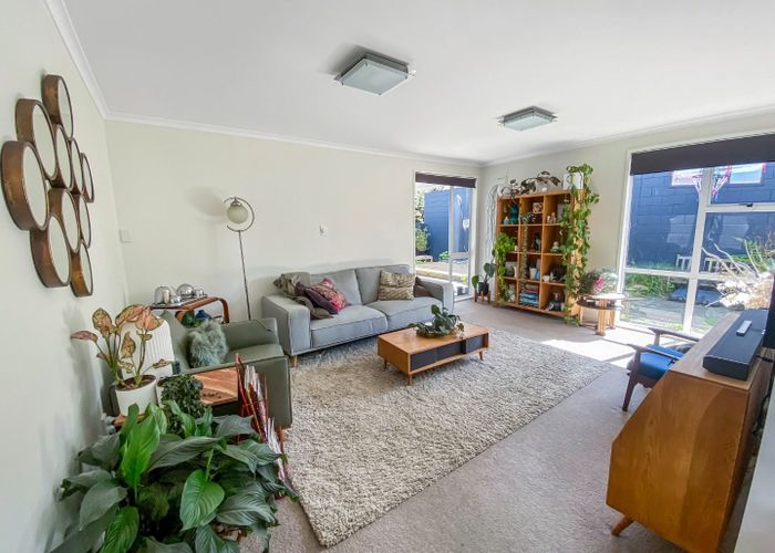  at 2 Rakino Place, Awapuni, Palmerston North, Manawatu / Whanganui