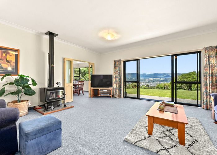  at 8a Garrett Place, Riverstone Terraces, Upper Hutt, Wellington