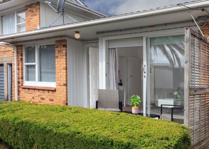 at 3/0 Dexter Avenue, Balmoral, Auckland