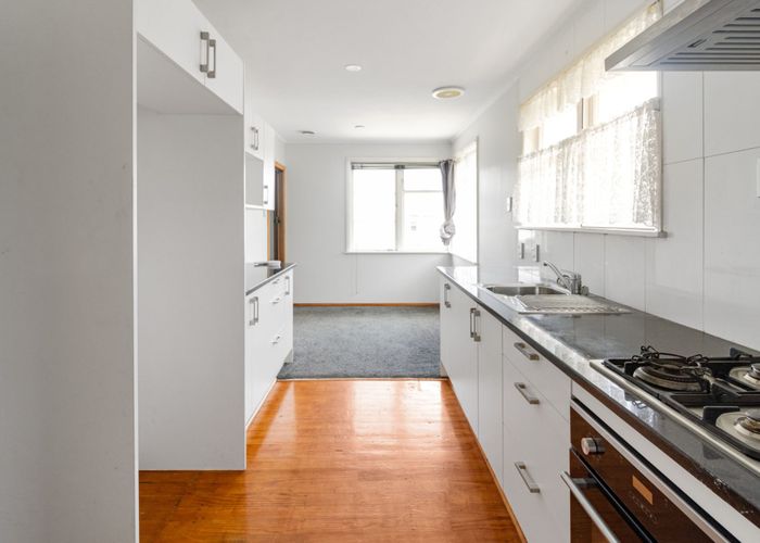  at 32 McAnnalley Street, Manurewa, Manukau City, Auckland