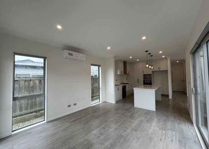  at 3 Silvereye Road, Hobsonville, Waitakere City, Auckland