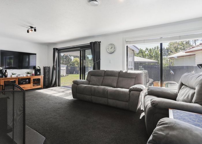  at 17 Colac Street, Avondale, Christchurch City, Canterbury