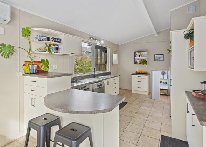  at 1 Middlebank Drive, Richmond