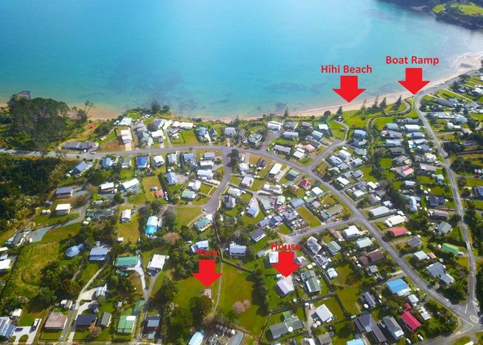  at 6 Driftwood Lane, Hihi