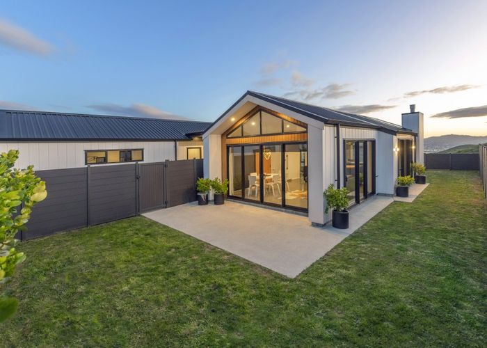  at 23 Promontory Crescent, Newlands, Wellington