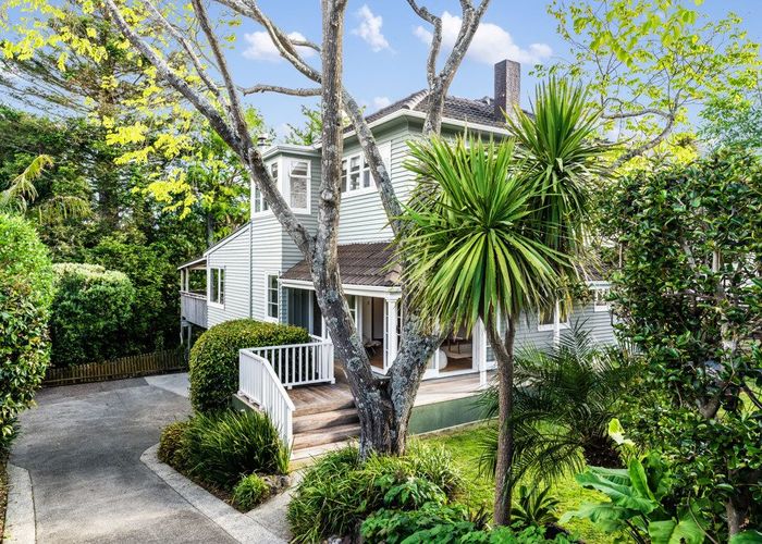  at 11 Newell Street, Point Chevalier, Auckland