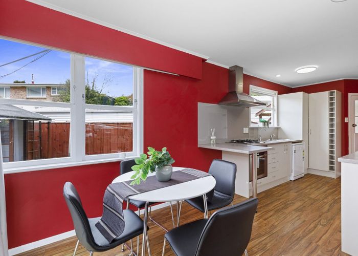  at 2 Whirinaki Crescent, Heretaunga, Upper Hutt, Wellington