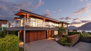  at 17 Poplar Drive, Kelvin Heights, Queenstown