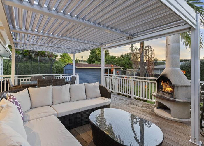  at 35 Chippendale Crescent, Birkdale, Auckland