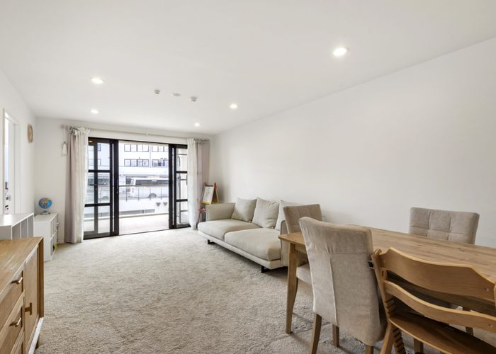  at 206/46 Rosedale Road, Rosedale, Auckland