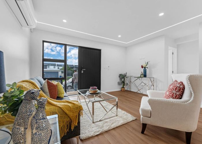  at 8/1 Benita Place, Sunnyvale, Waitakere City, Auckland